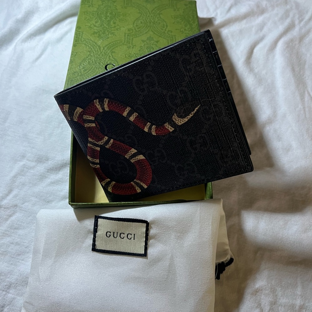 Gucci GG Wallet king snake